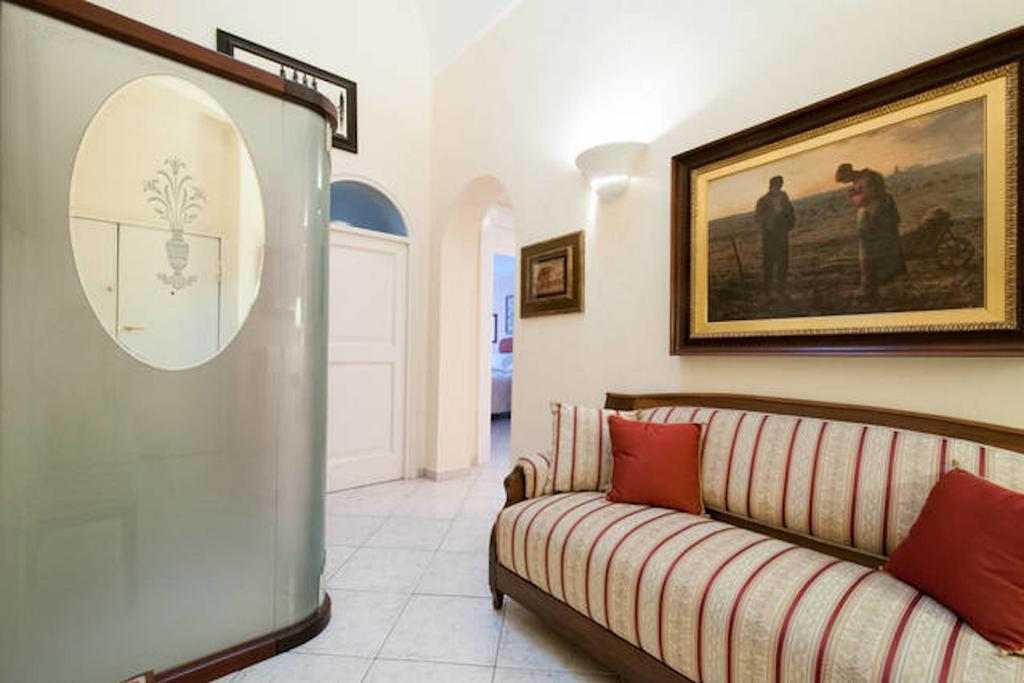 Turenum Apartment Trani Exterior foto