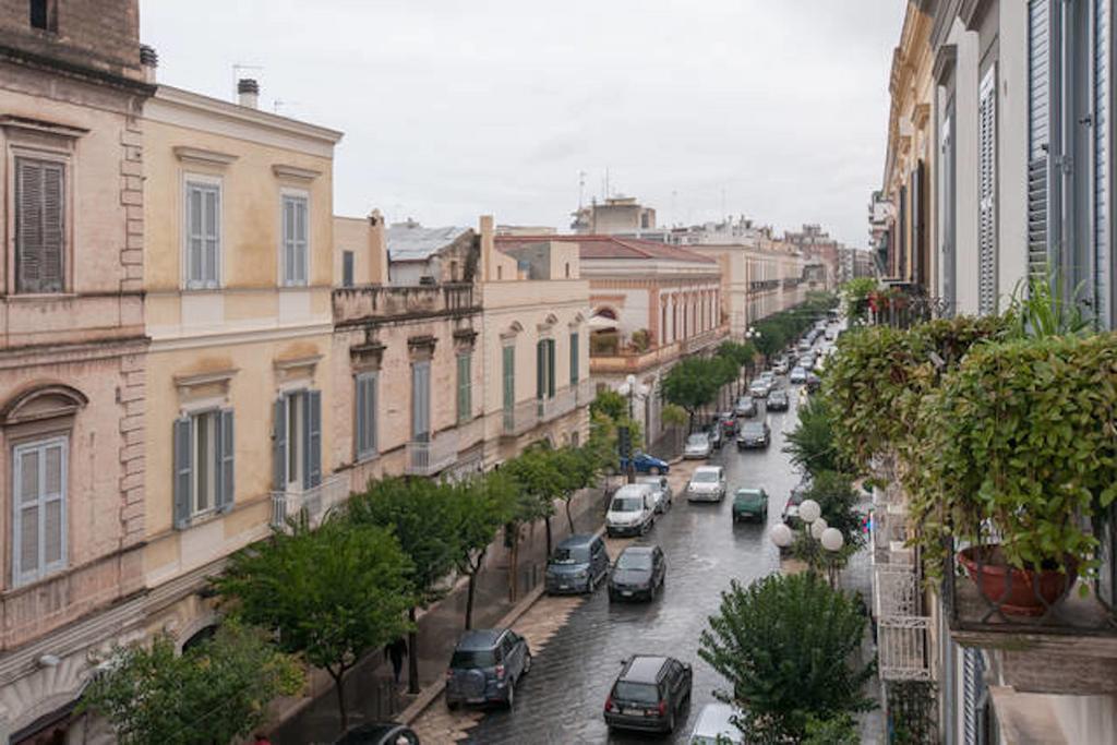Turenum Apartment Trani Exterior foto